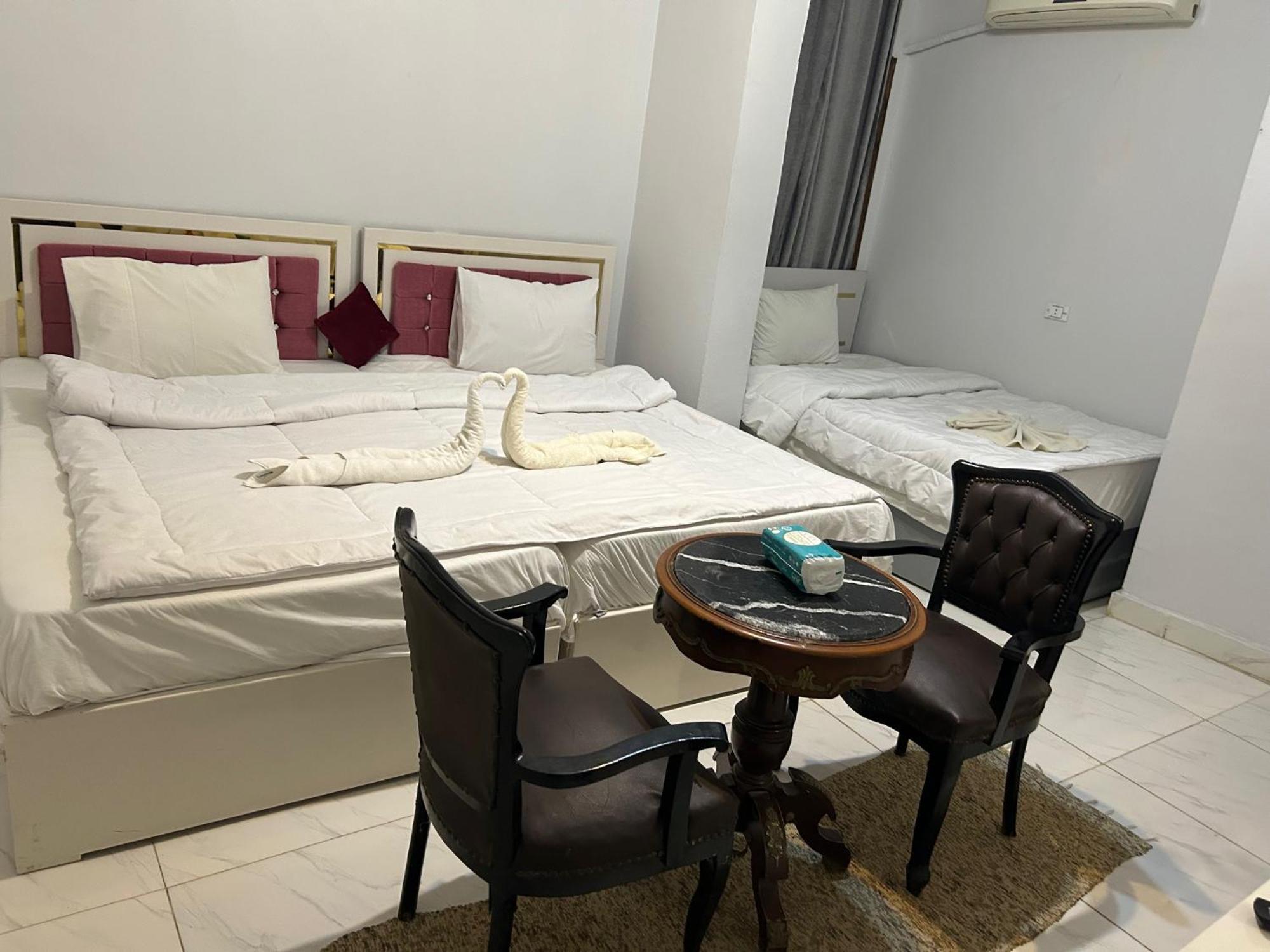 Mesho Falcon Pyramids View Inn Kafrat al Jabal Ngoại thất bức ảnh