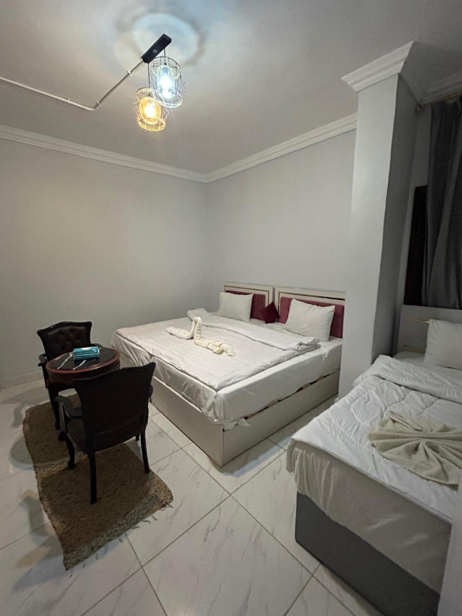 Mesho Falcon Pyramids View Inn Kafrat al Jabal Ngoại thất bức ảnh