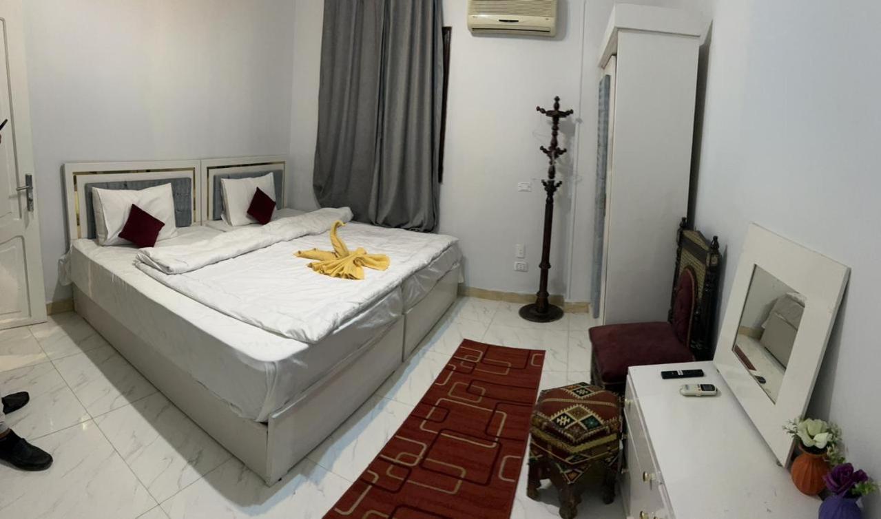 Mesho Falcon Pyramids View Inn Kafrat al Jabal Ngoại thất bức ảnh